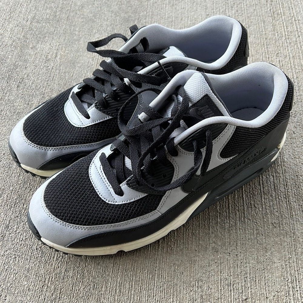 Men’s size 11.5 Nike Air Max